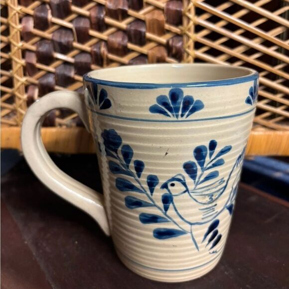 Cracker Barrel made from scratch STONEWARE coffee tea mug with bird figure - Picture 4 of 5